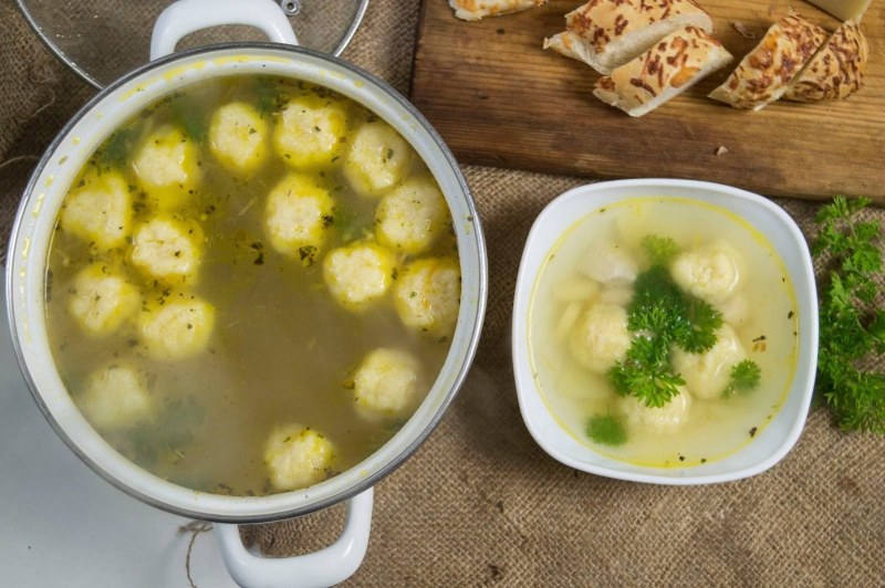 Суп с клецками