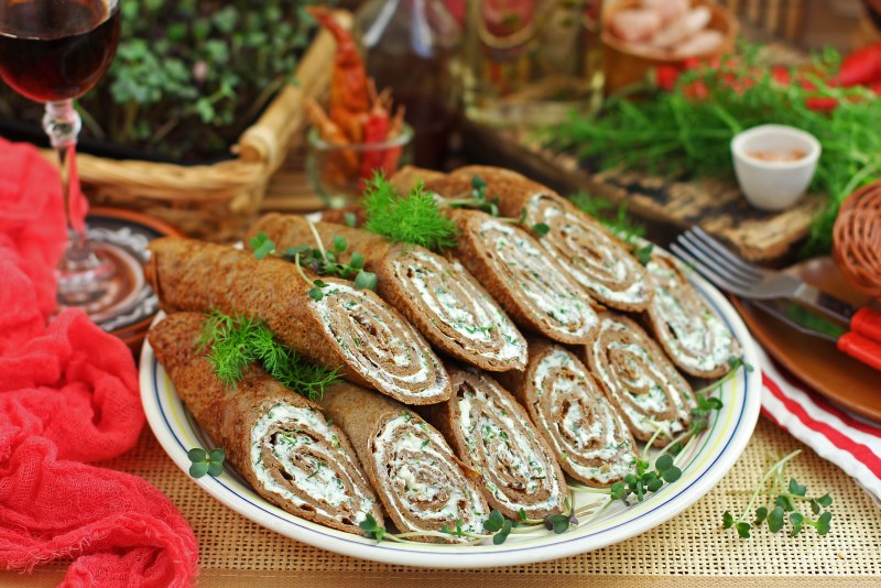 Печеночные рулетики