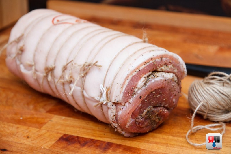 Скумбрия с овощами соленая
