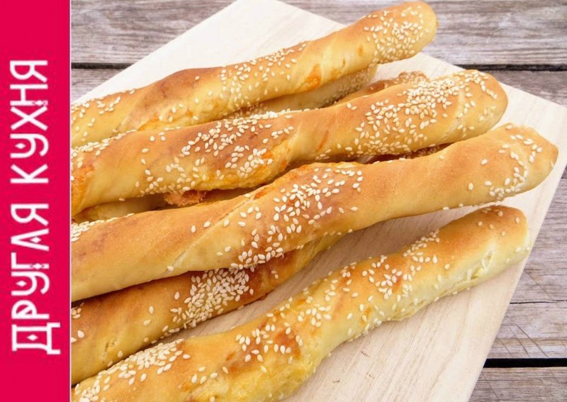 Слоеные палочки с сыром