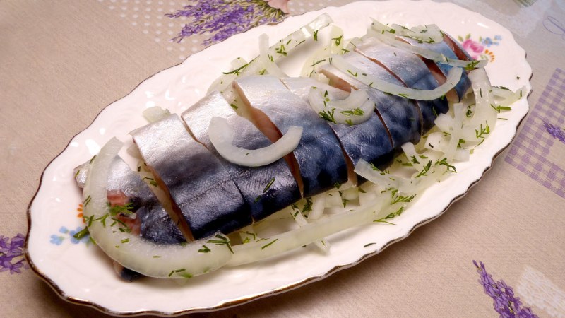 Скумбрия копченая жидким дымом