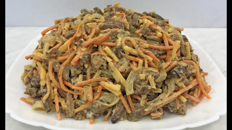 Салат Обжорка с куриной печенью