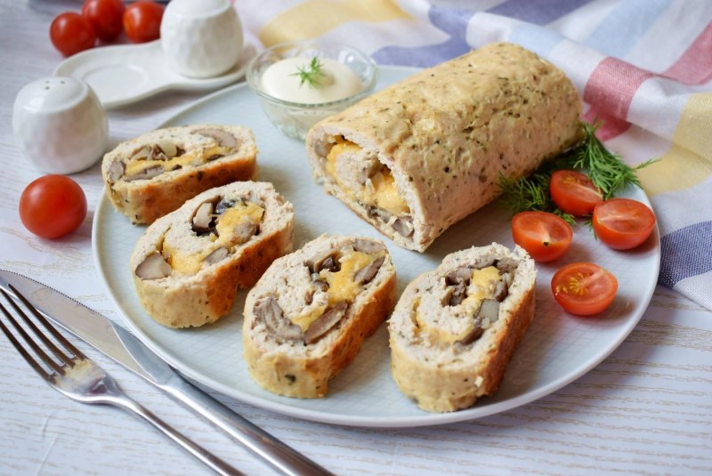 Рулетики с куриным фаршем