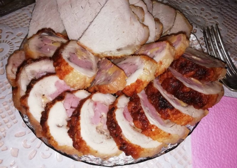 Куриные рулетики с творожным сыром