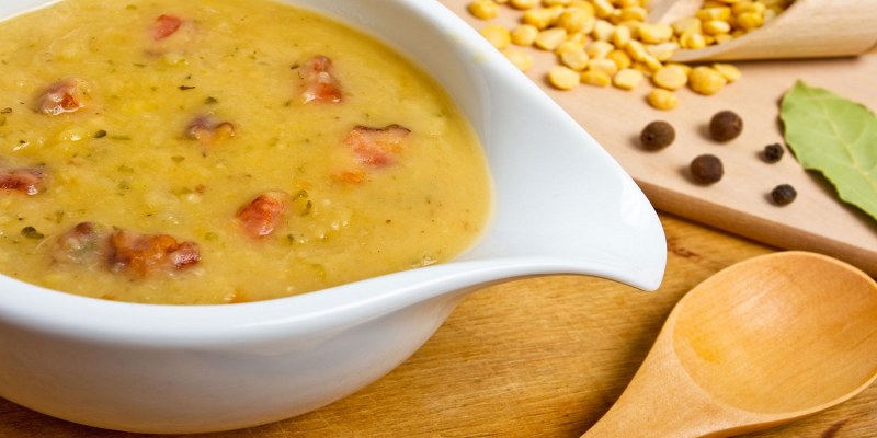 Гороховая каша с тушенкой