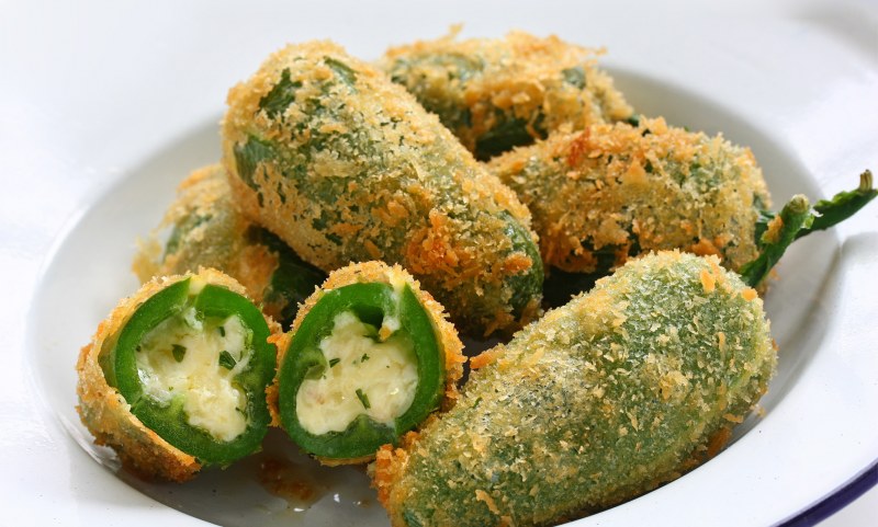 Перец халапеньо фаршированный сыром