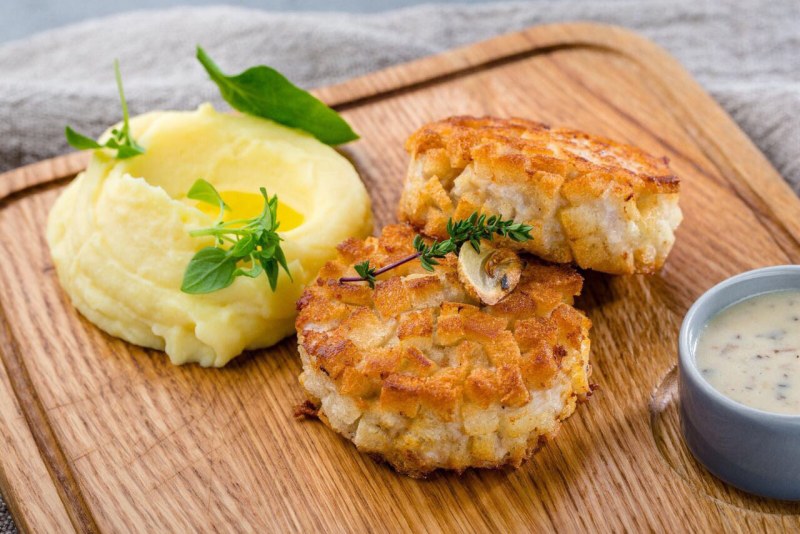 Пожарская котлета с пюрешкой