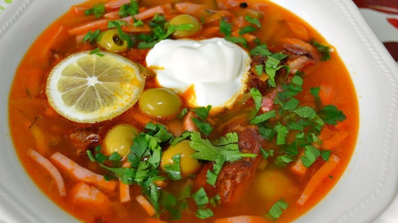 Солянка сборная мясная