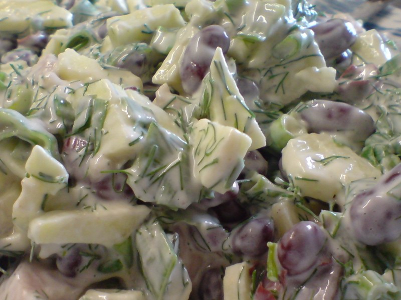 Салаты и закуски с соленой селедкой
