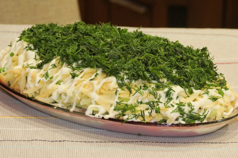 Салат с селедкой и свеклой