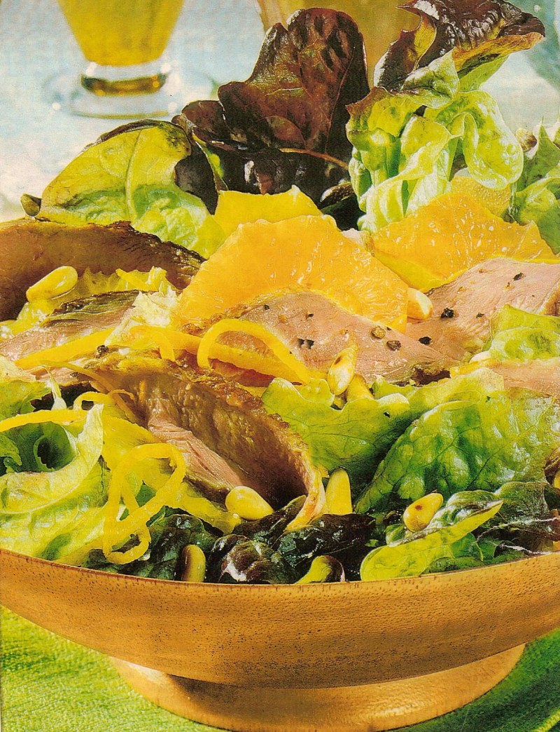 Салат с утиной грудкой