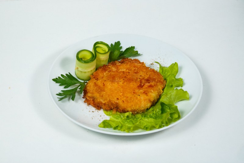 Куриное филе в сырной корочке