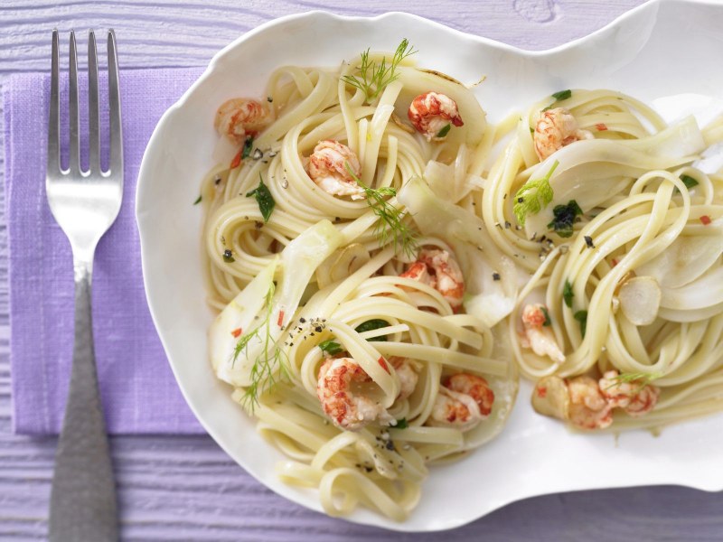 What to serve with pasta Shrimps