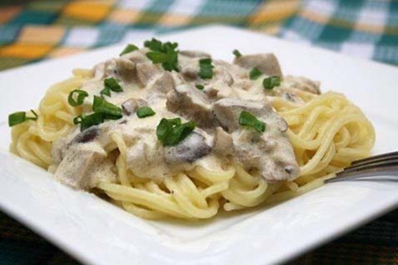 Домашняя паста с курицей
