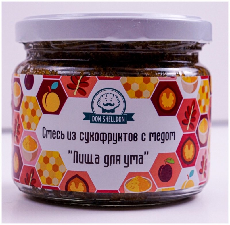 Курага и грецкий орех чернослив