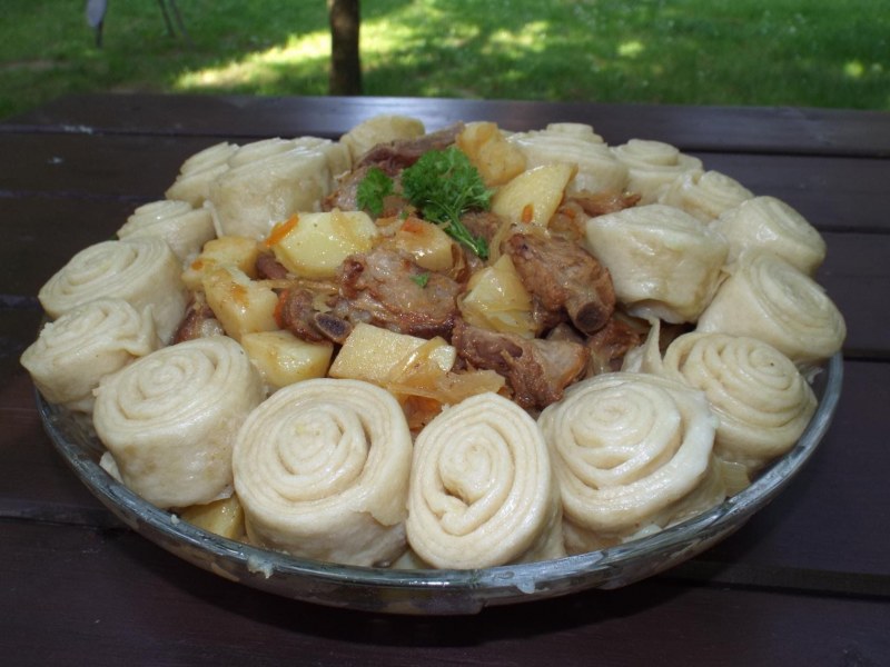 Сыр с луком