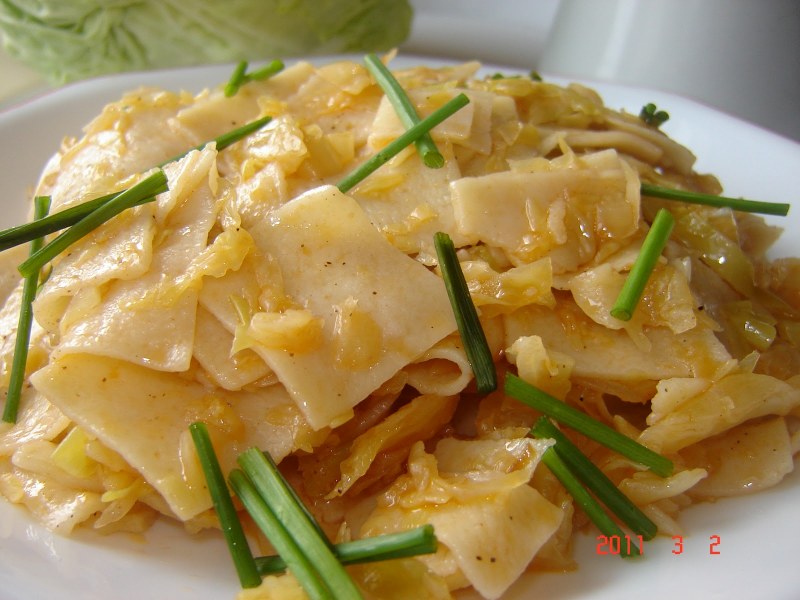 Галушки с капустой