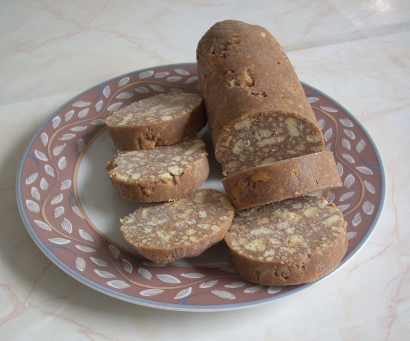 Сладкая сливочная колбаска