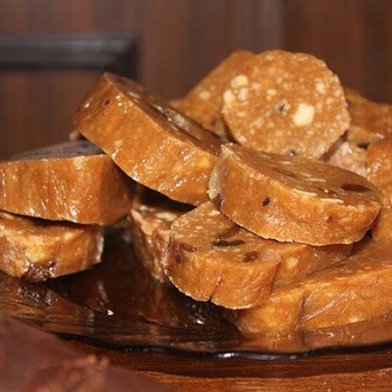 Сливочная колбаска с орехами