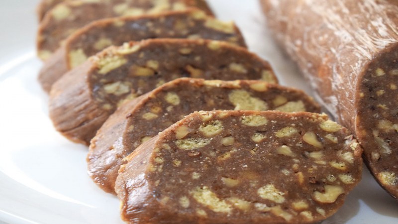 Торт шоколадная колбаса