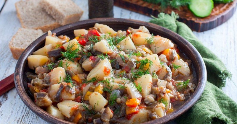 Овощное рагу с картошкой