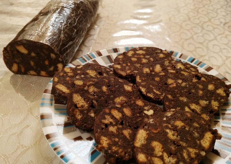 Колбаска из печенья