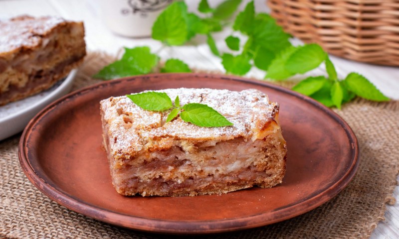 Яблочный пирог по болгарски