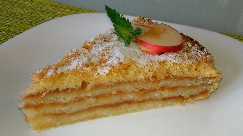 Насыпной пирог с яблоками
