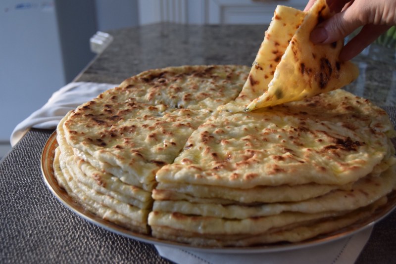 Хачапури по-аджарски