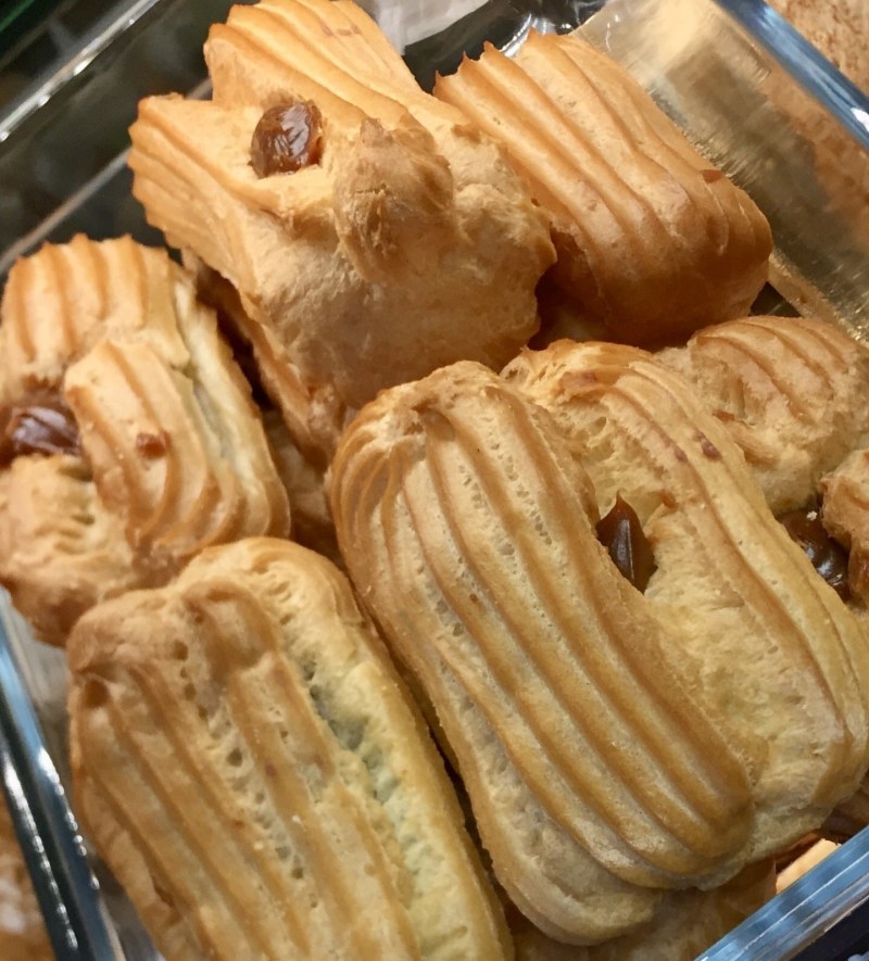 Эклеры со сгущенкой