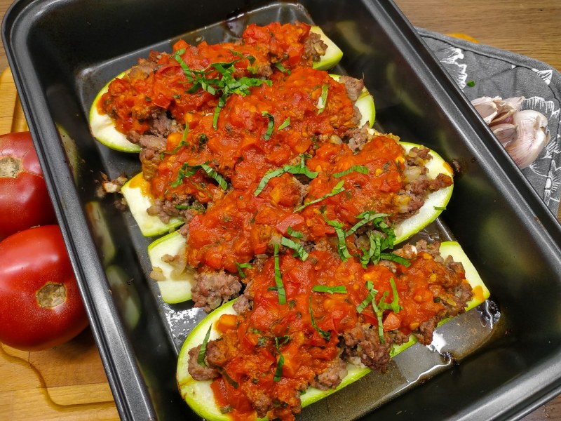 Кабачки фаршированные фаршем