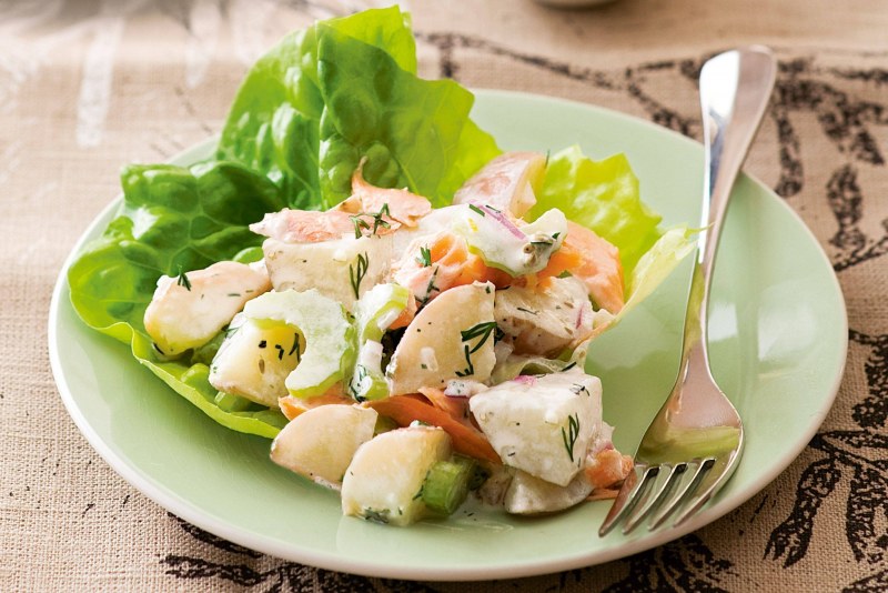 Салат микс с яблоками