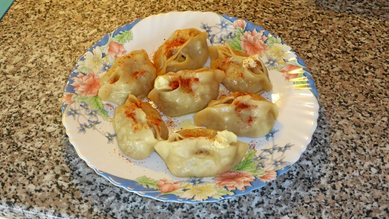 Манты с курицей и картошкой