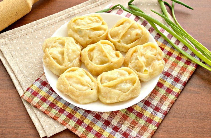 Манты с тыквой и мясом