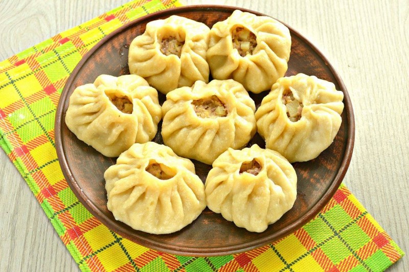 Манты с картошкой и фаршем