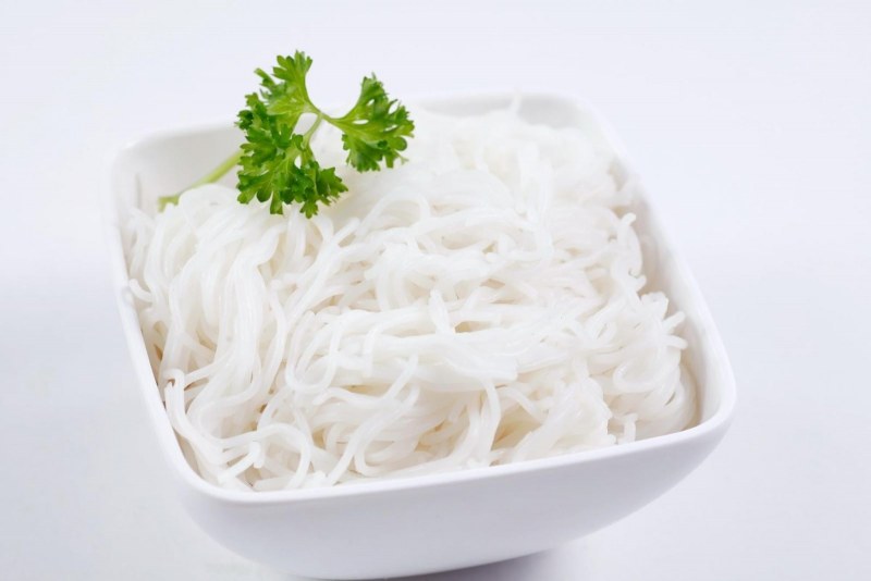 Фунчоза с курицей и овощами