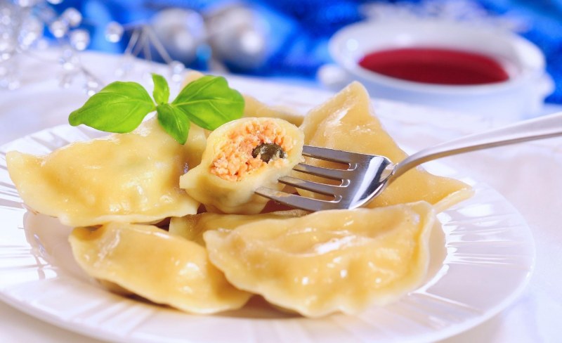 Вареники с картошкой грибами и салом