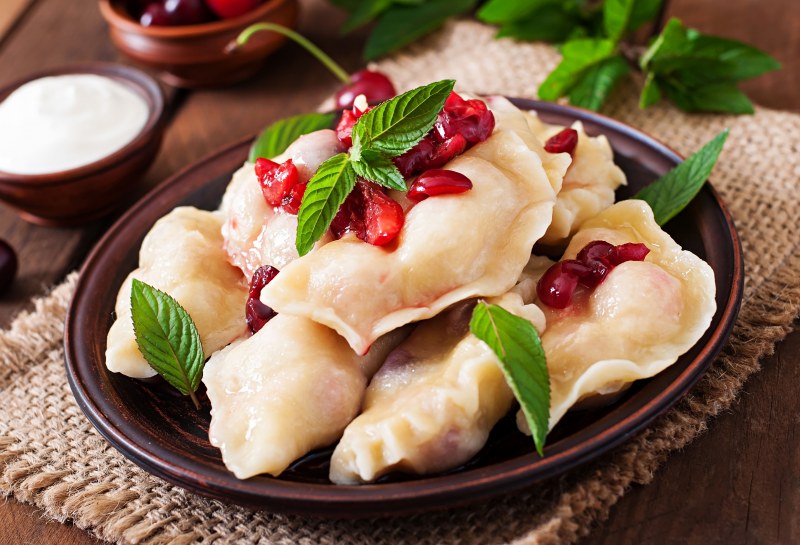 Пельмени с жареным луком