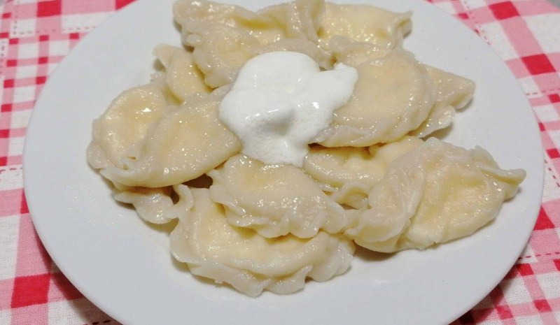 Пельмени и соленые грибы
