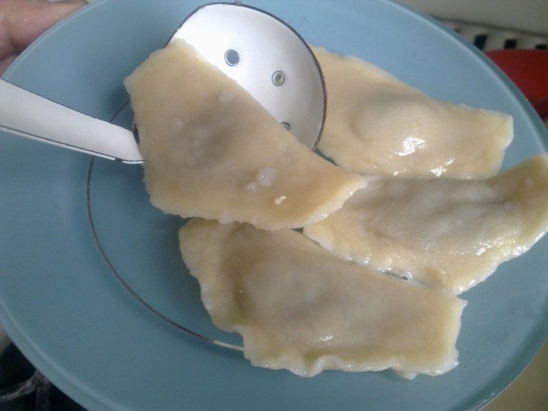 Вареники с творогом и зеленым луком и укропом