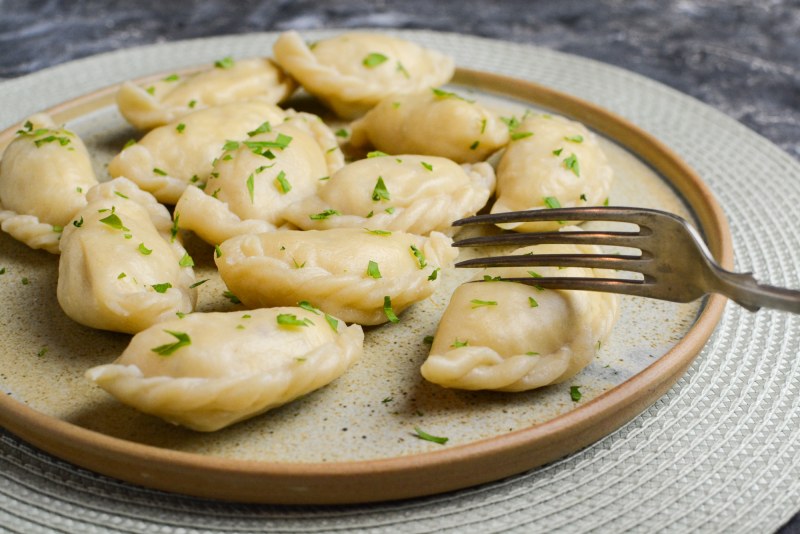 Нарисованный вареник с картошкой