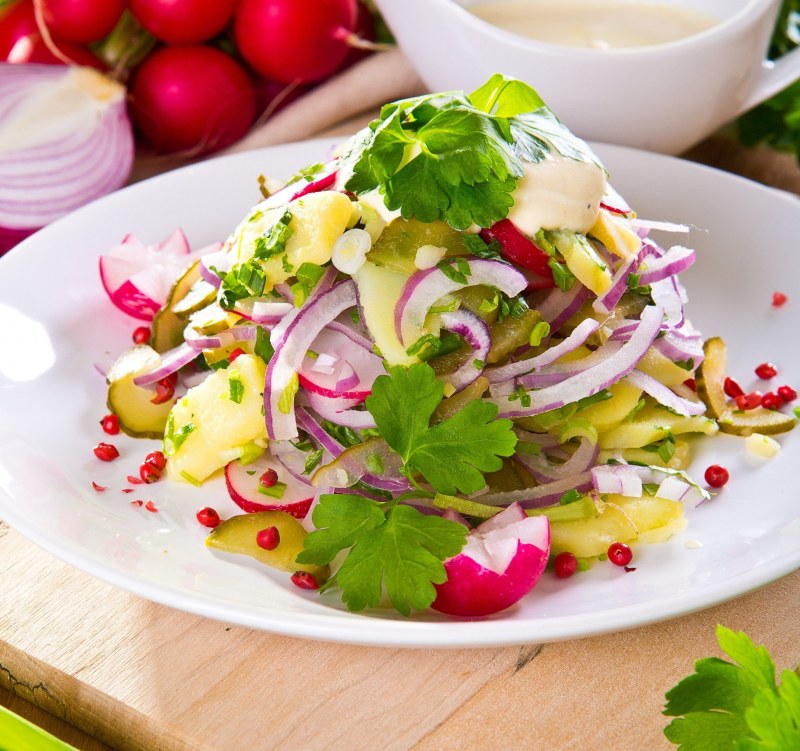 Овощной салат с пекинской капустой