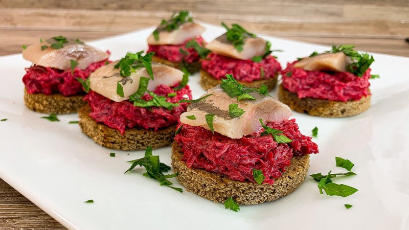 Вкусные намазки на бутерброды с селедкой