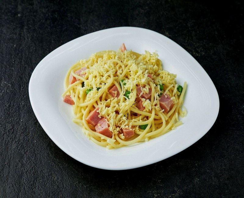 Карбонара с беконом и грибами