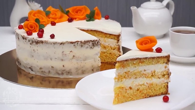Морковный торт с орехами и корицей