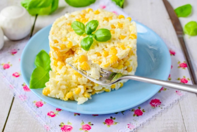 Крабовый салат овощной
