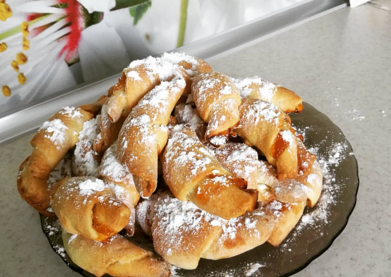 Рогалики с вареньем
