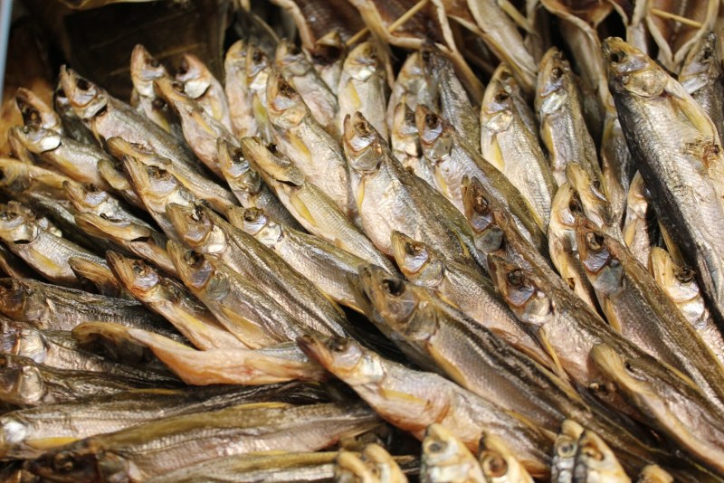Корюшка рыба копченая