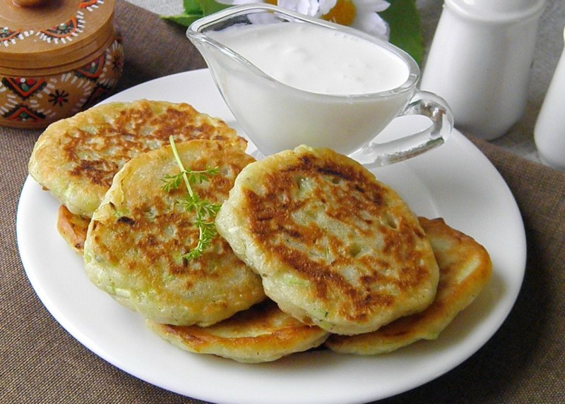 Оладьи из кабачков и куриной грудки
