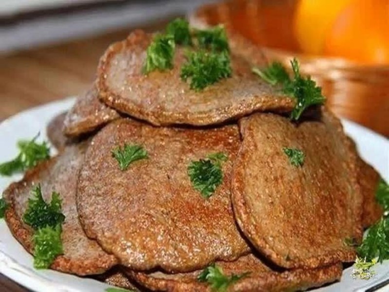 Оладьи из печени куриной с морковью и манкой